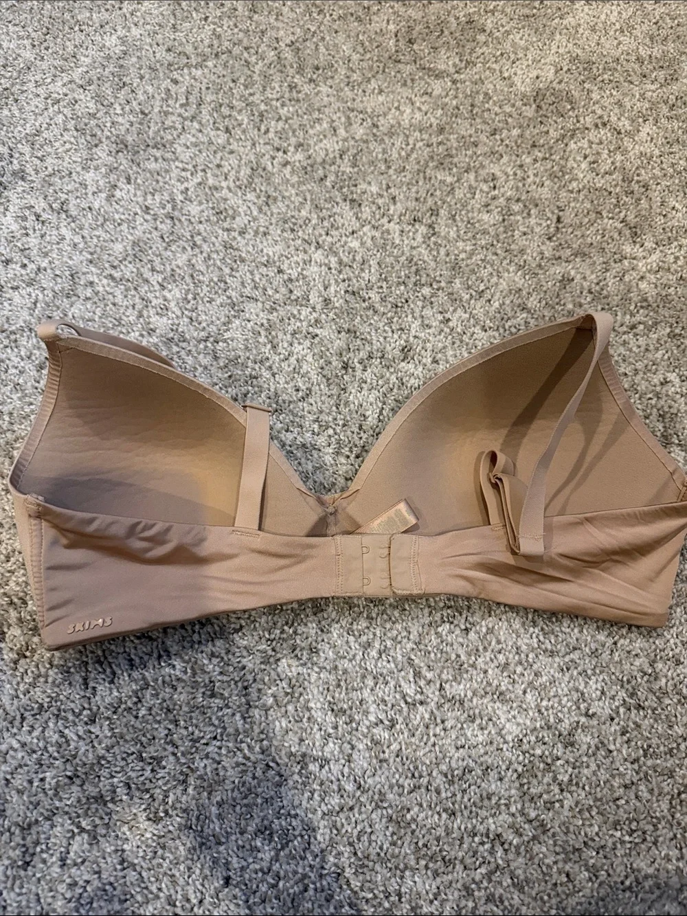 Skims Bra - Picture 2 of 3